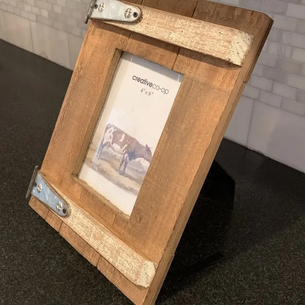 Rustic Barn Wood Photo Frame – 4x6 Handmade Farmhouse Reclaimed Barn Door Style